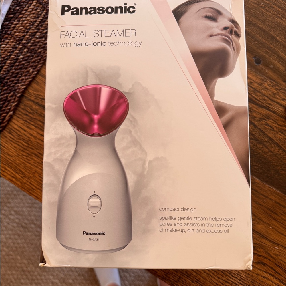 Panasonic Nano-Ionic Facial Steamer in Pink and White